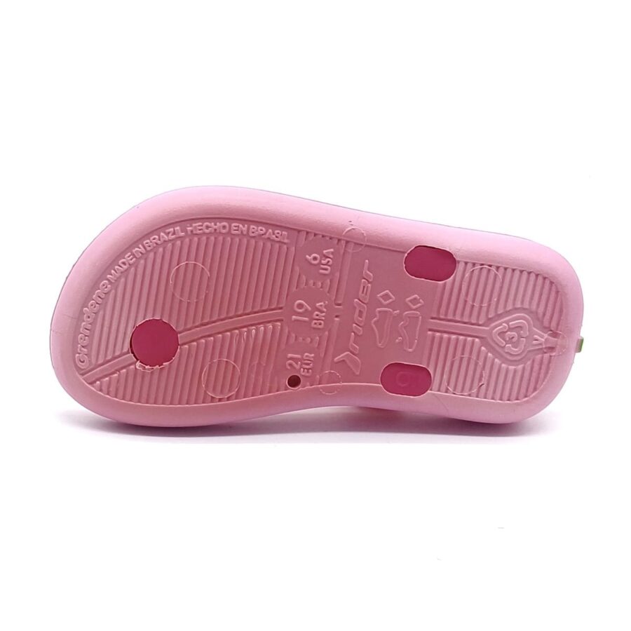 Chinelo com Elástico Rider 12439 – O Calçado que Une Qualidade, Conforto e Moda em Cada Passo